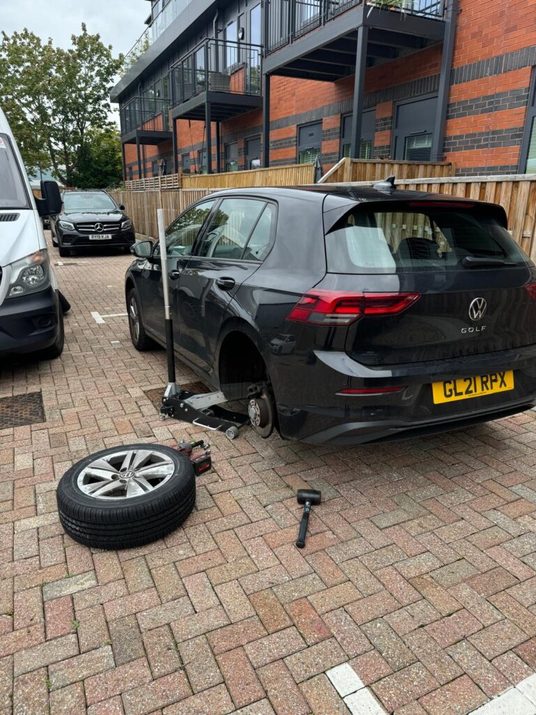 mobile tyre fitting leeds mobile tyre repair mobile tyre repair near me mobile tyres mobile tyre fitting mobile tyre service